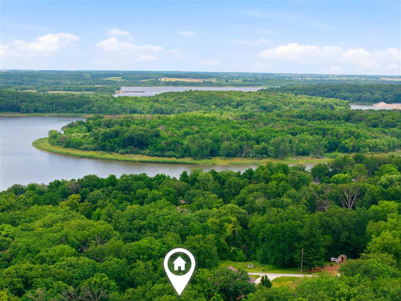 2221 Oak Road NE North Liberty IA 52317