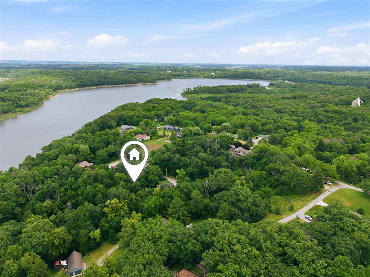 2221 Oak Road NE North Liberty IA 52317