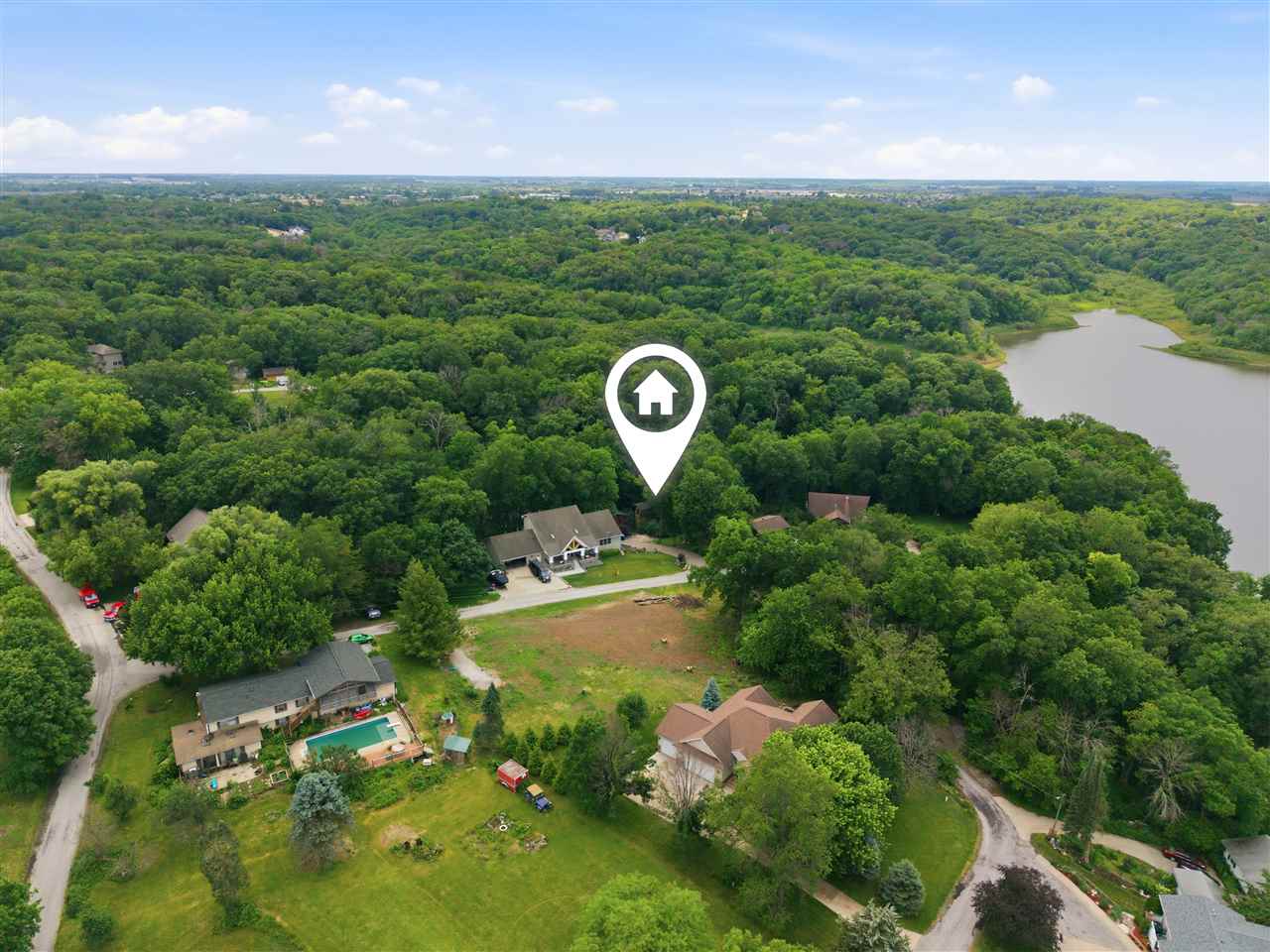 2221 Oak Road NE North Liberty IA 52317