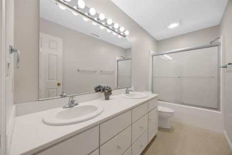 132 Tahoe Court Cedar Rapids IA 52403