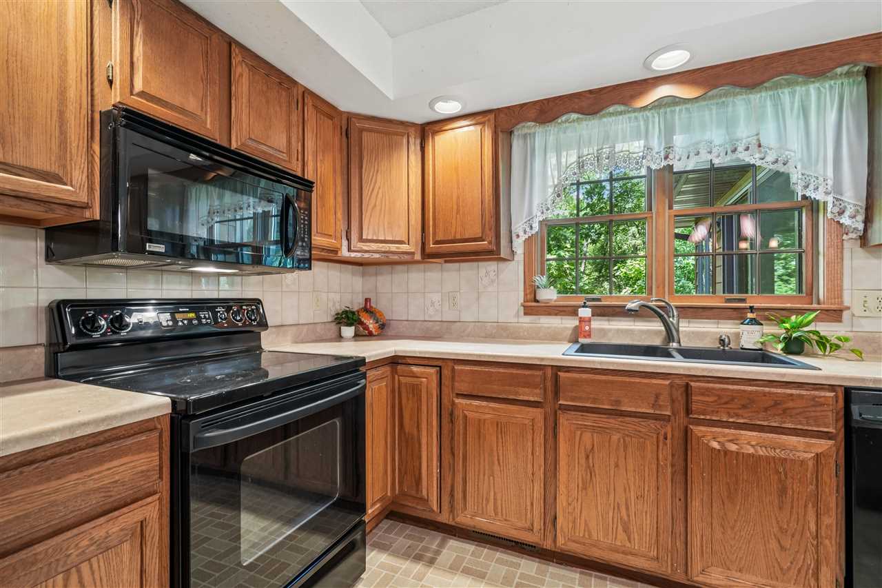4084 Crest View Drive Solon IA 52333