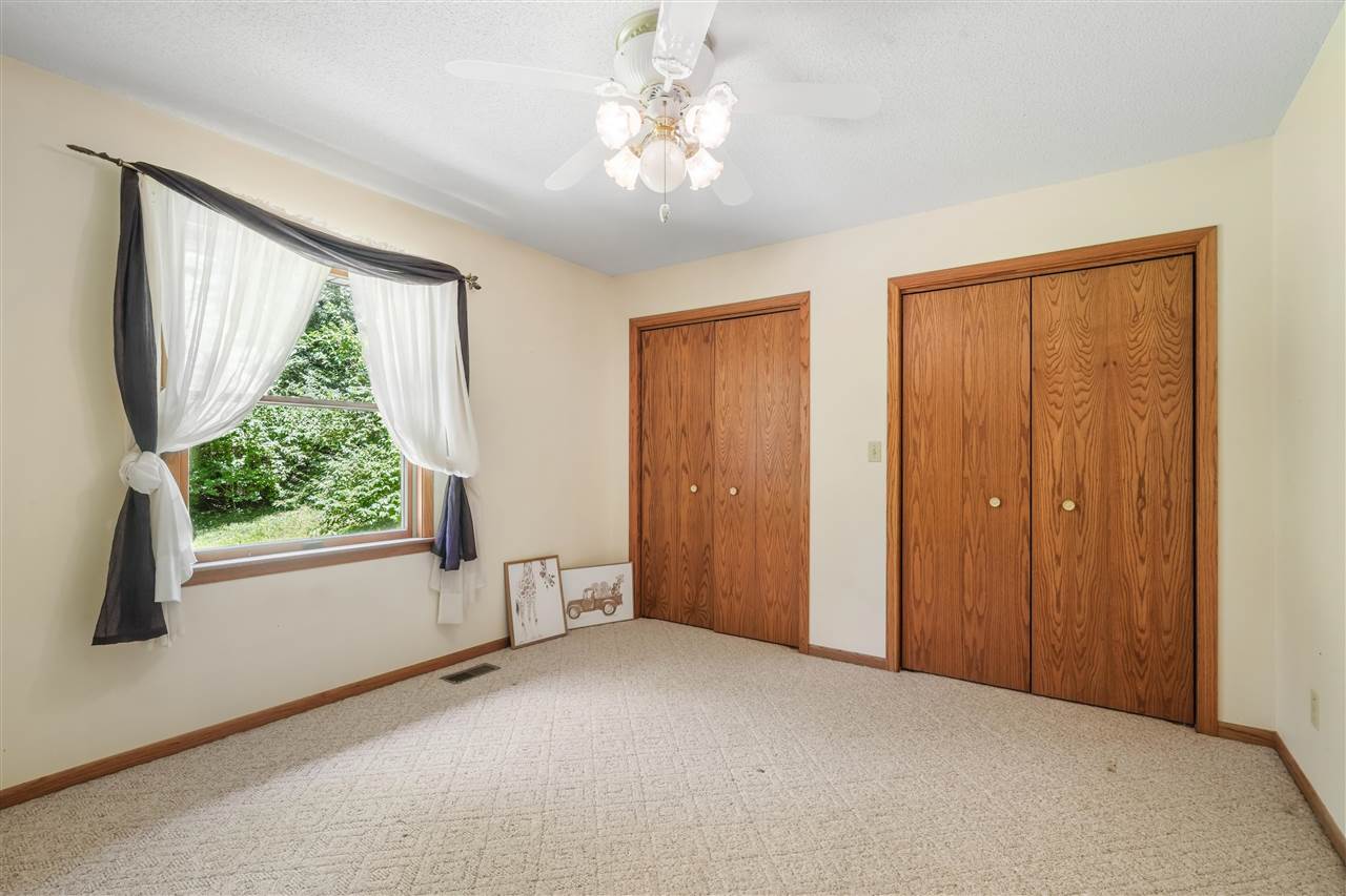 4084 Crest View Drive Solon IA 52333