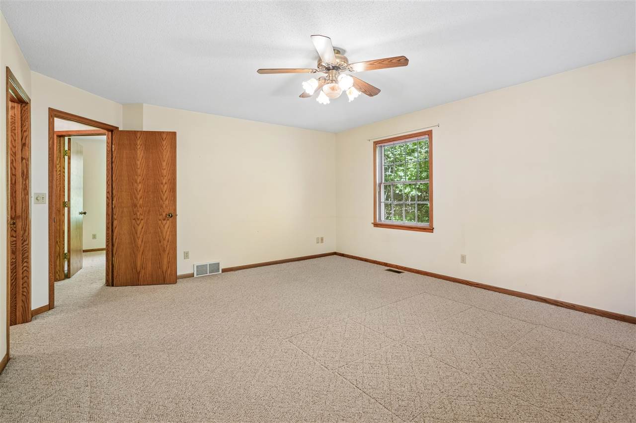 4084 Crest View Drive Solon IA 52333