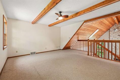 4084 Crest View Drive Solon IA 52333