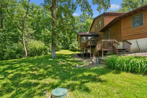 4084 Crest View Drive Solon IA 52333