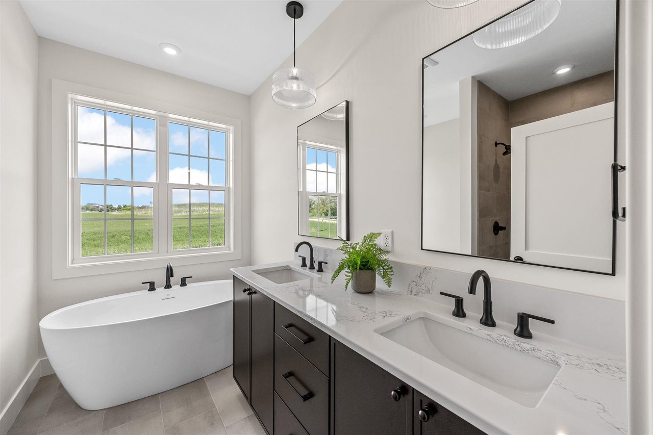 3002 Tommy Lane Coralville IA 52241
