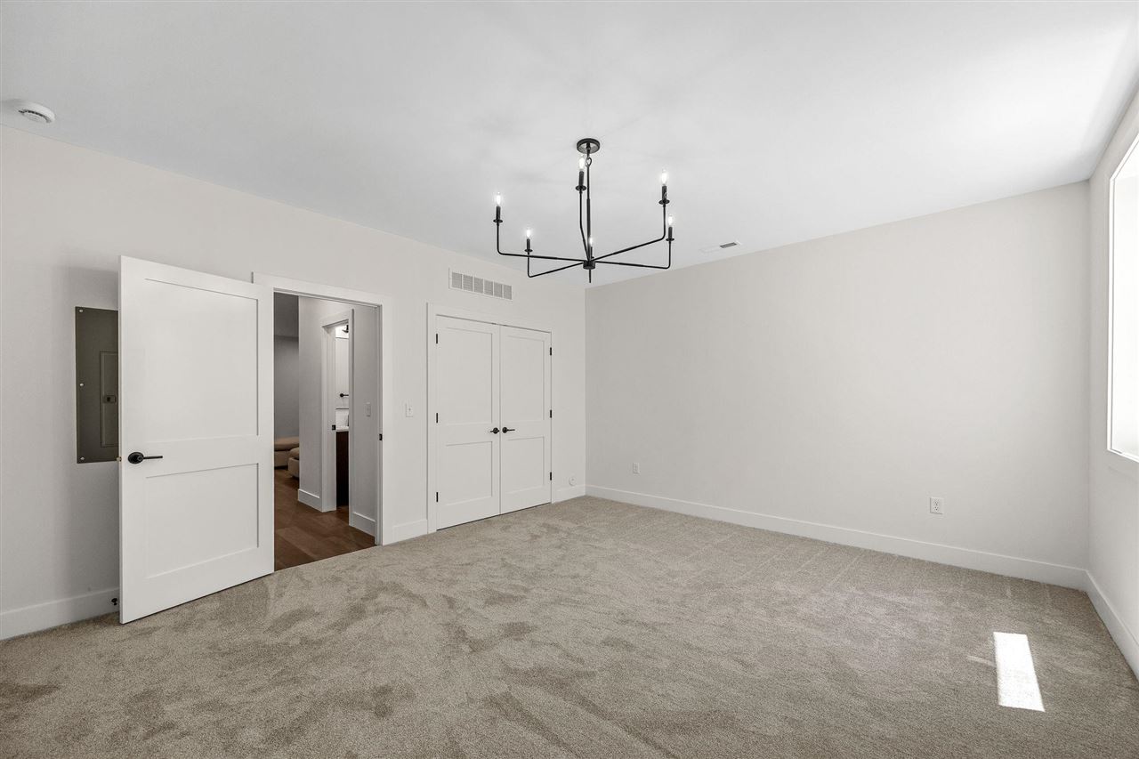 3002 Tommy Lane Coralville IA 52241