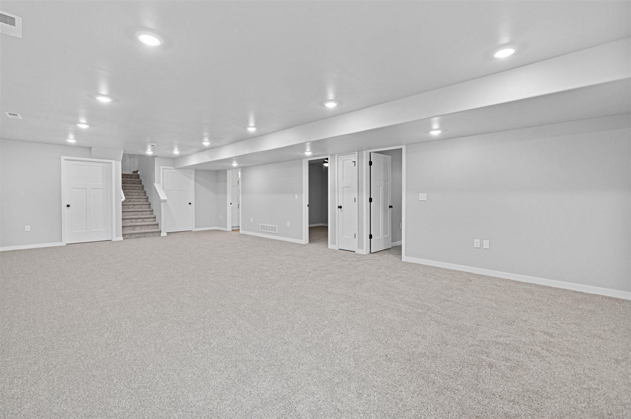 2045 Suttner Drive North Liberty IA 52317