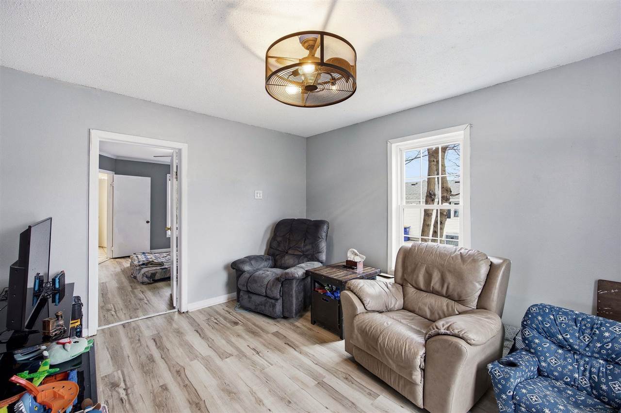 126 C Avenue Kalona IA 52247