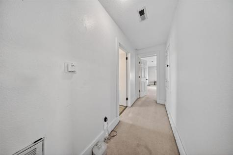 1463 Birkett Avenue West Liberty IA 52776
