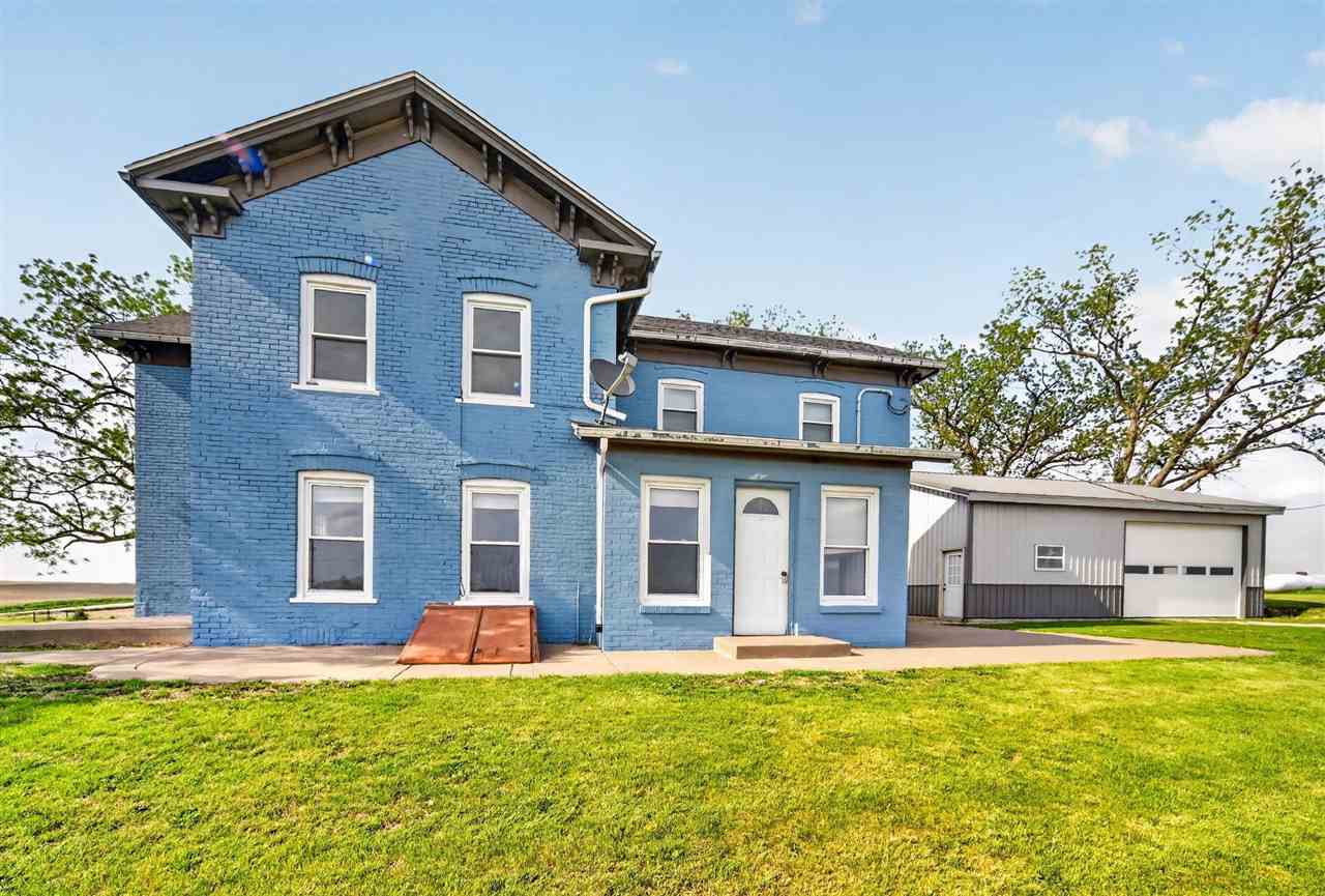 1463 Birkett Avenue West Liberty IA 52776