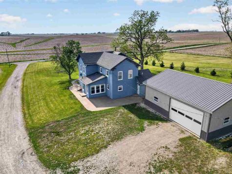 1463 Birkett Avenue West Liberty IA 52776