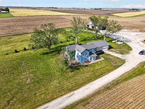 1463 Birkett Avenue West Liberty IA 52776