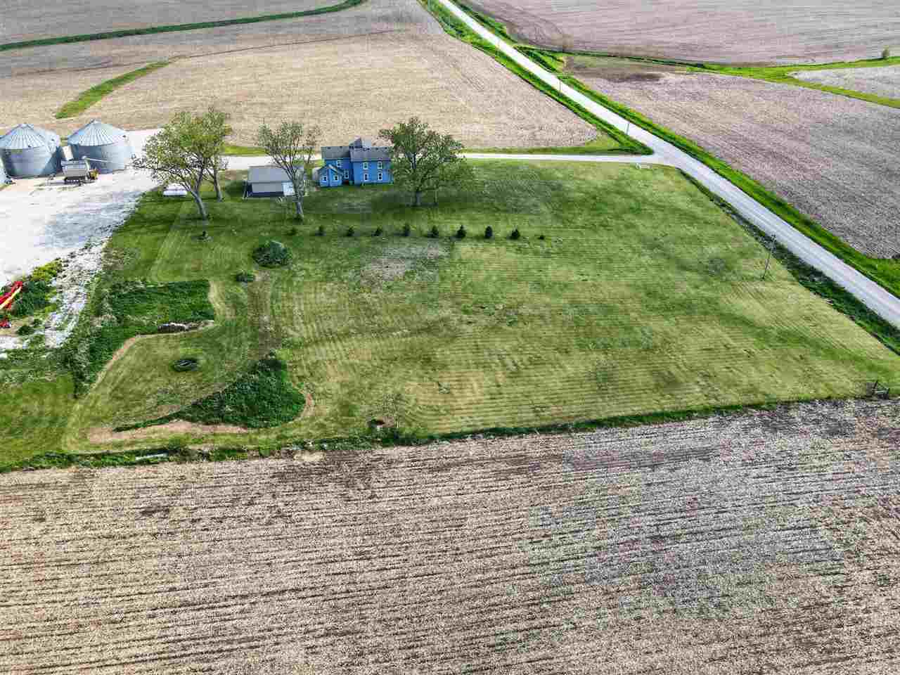 1463 Birkett Avenue West Liberty IA 52776