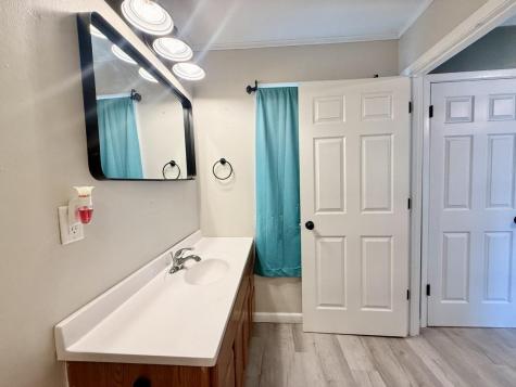 203 E Walnut Street Williamsburg IA 52361