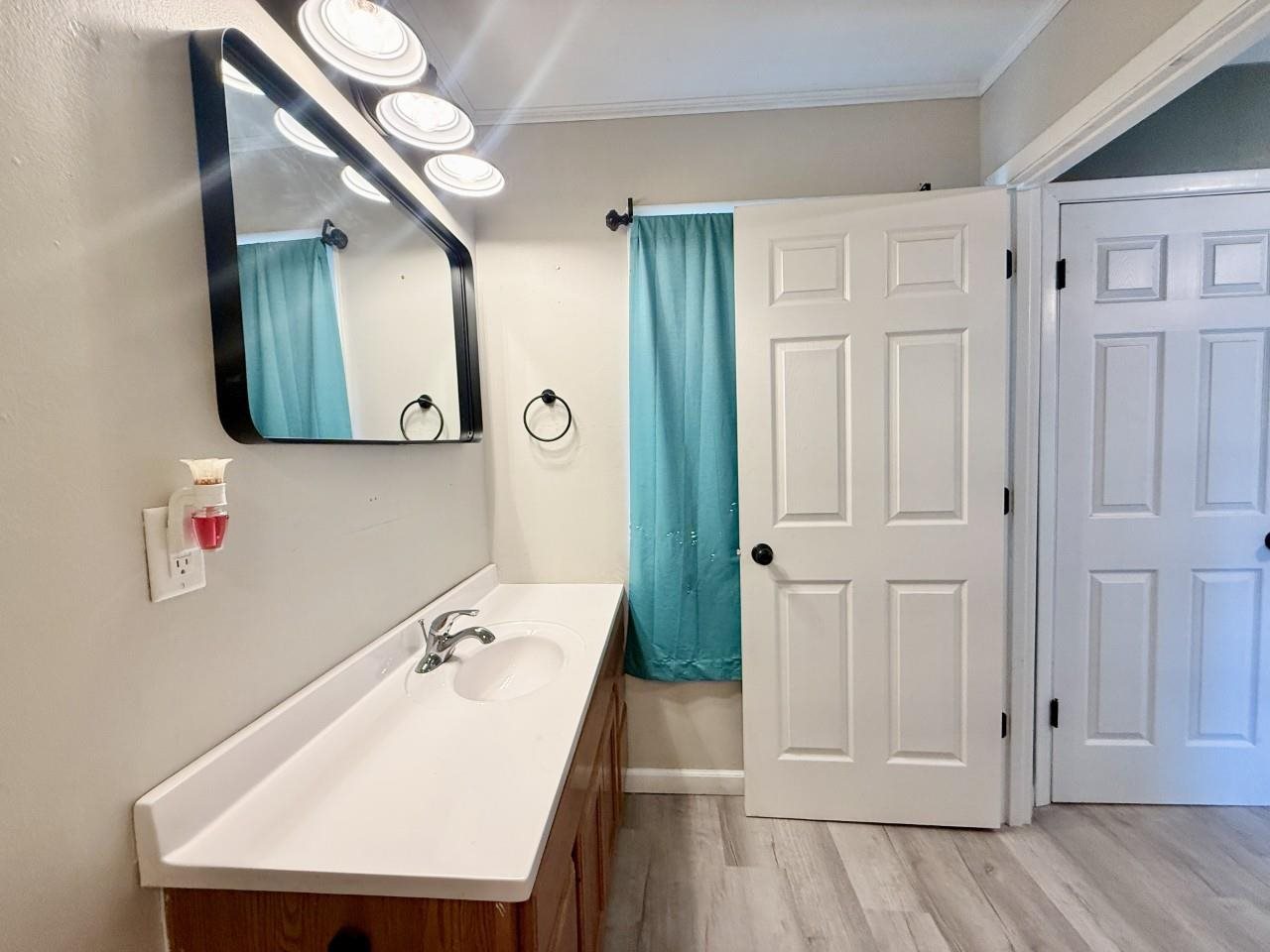 203 E Walnut Street Williamsburg IA 52361