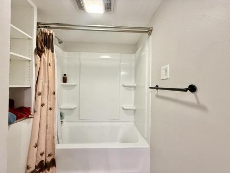 203 E Walnut Street Williamsburg IA 52361