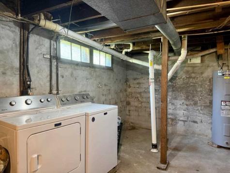 203 E Walnut Street Williamsburg IA 52361