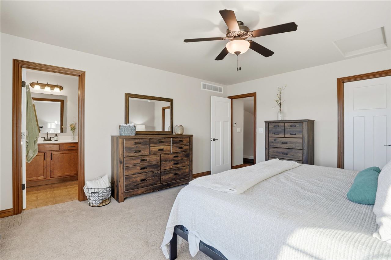 1336 Twin Leaf Avenue Tiffin IA 52340