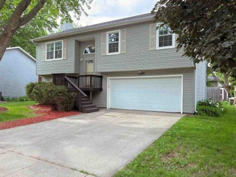 2824 Sterling Drive Iowa City IA 52240