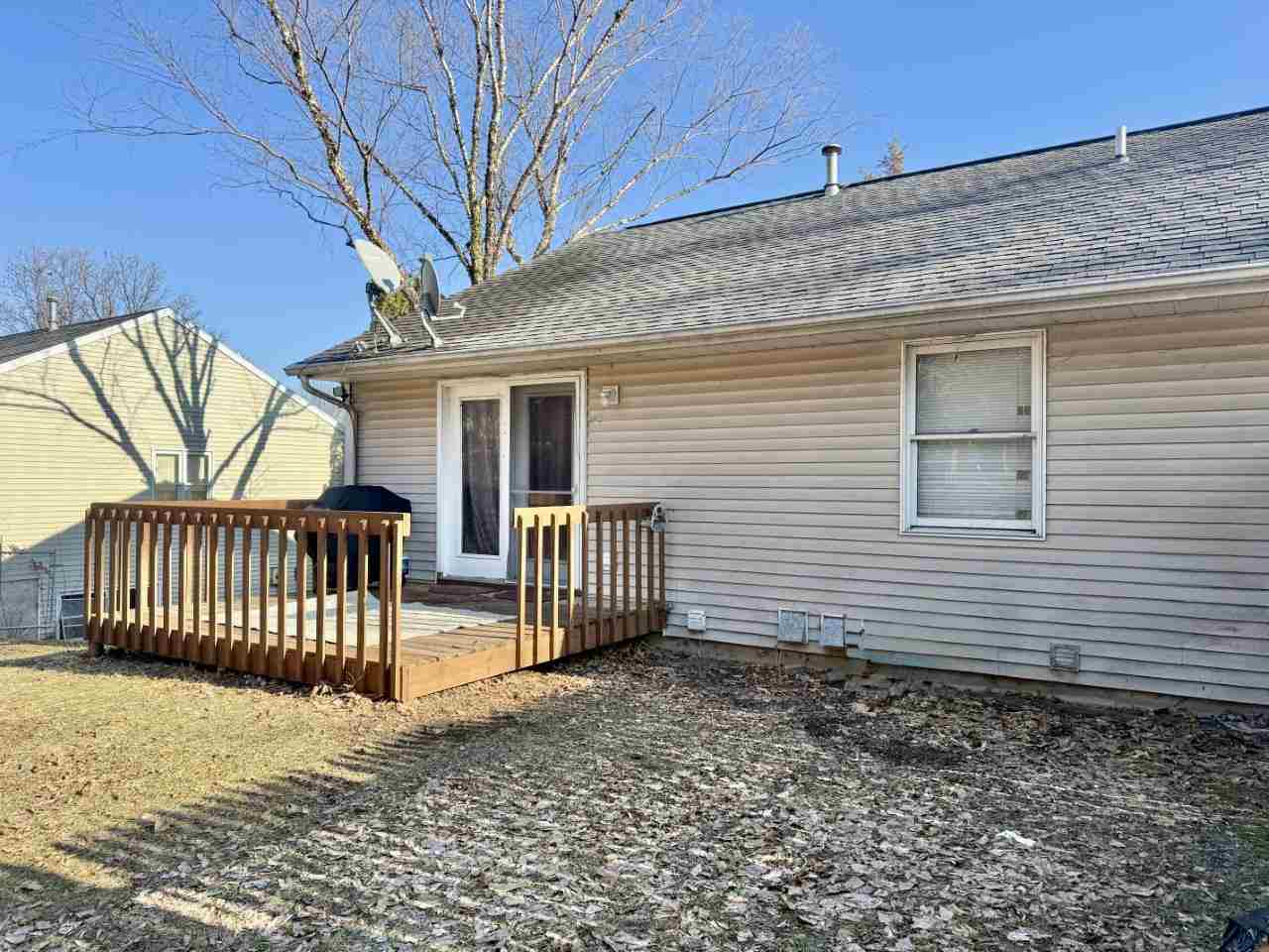 1829 Gryn Drive Iowa City IA 52246