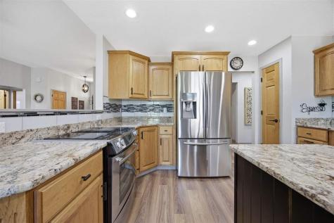 407 Wildflower Drive Fairfax IA 52228