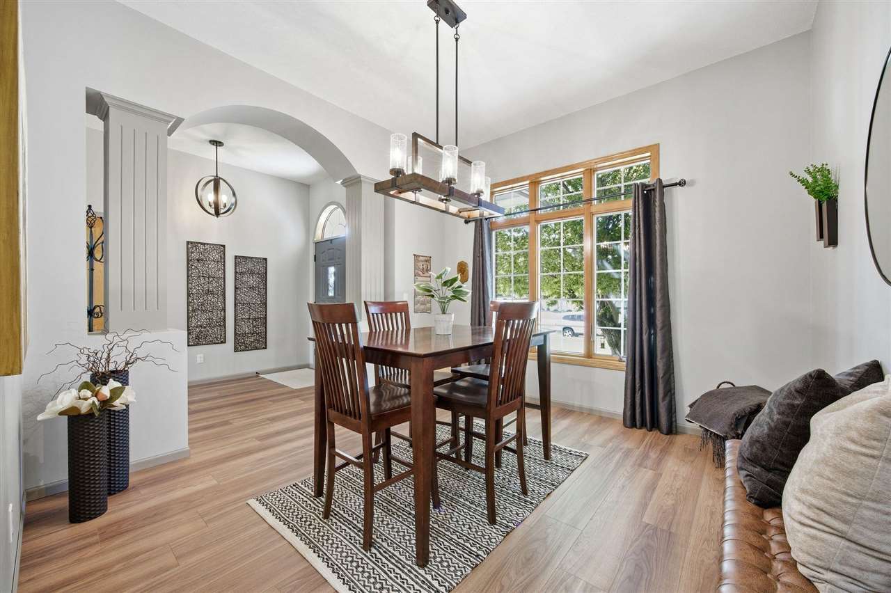 407 Wildflower Drive Fairfax IA 52228
