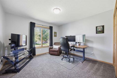 407 Wildflower Drive Fairfax IA 52228