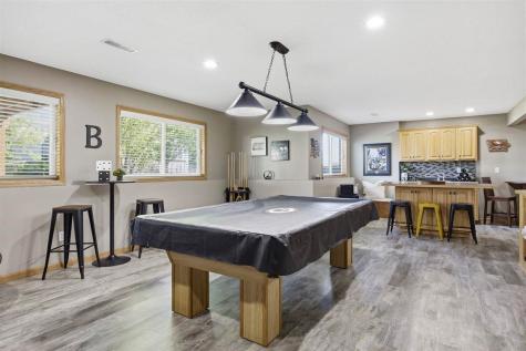 407 Wildflower Drive Fairfax IA 52228