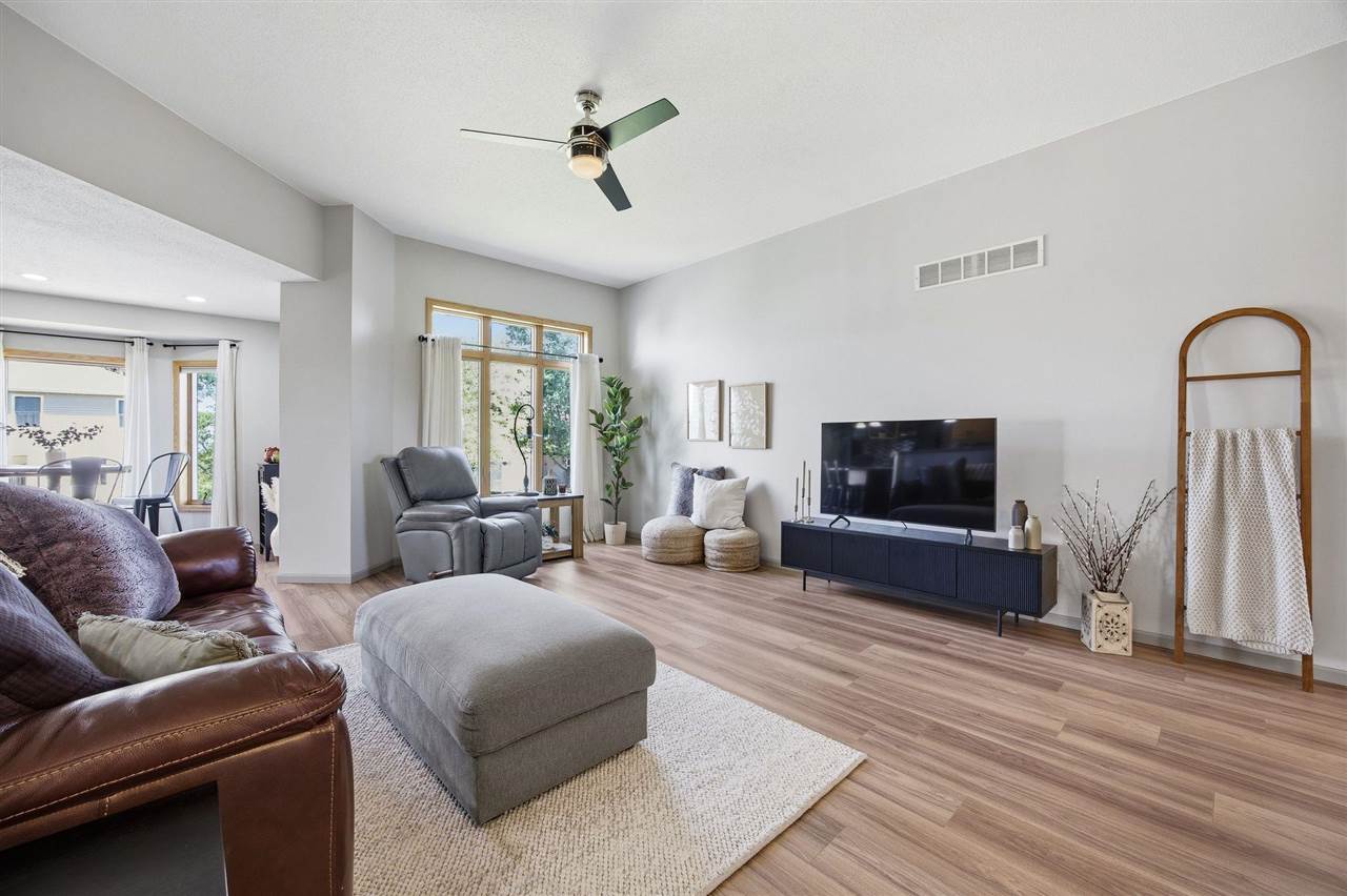 407 Wildflower Drive Fairfax IA 52228