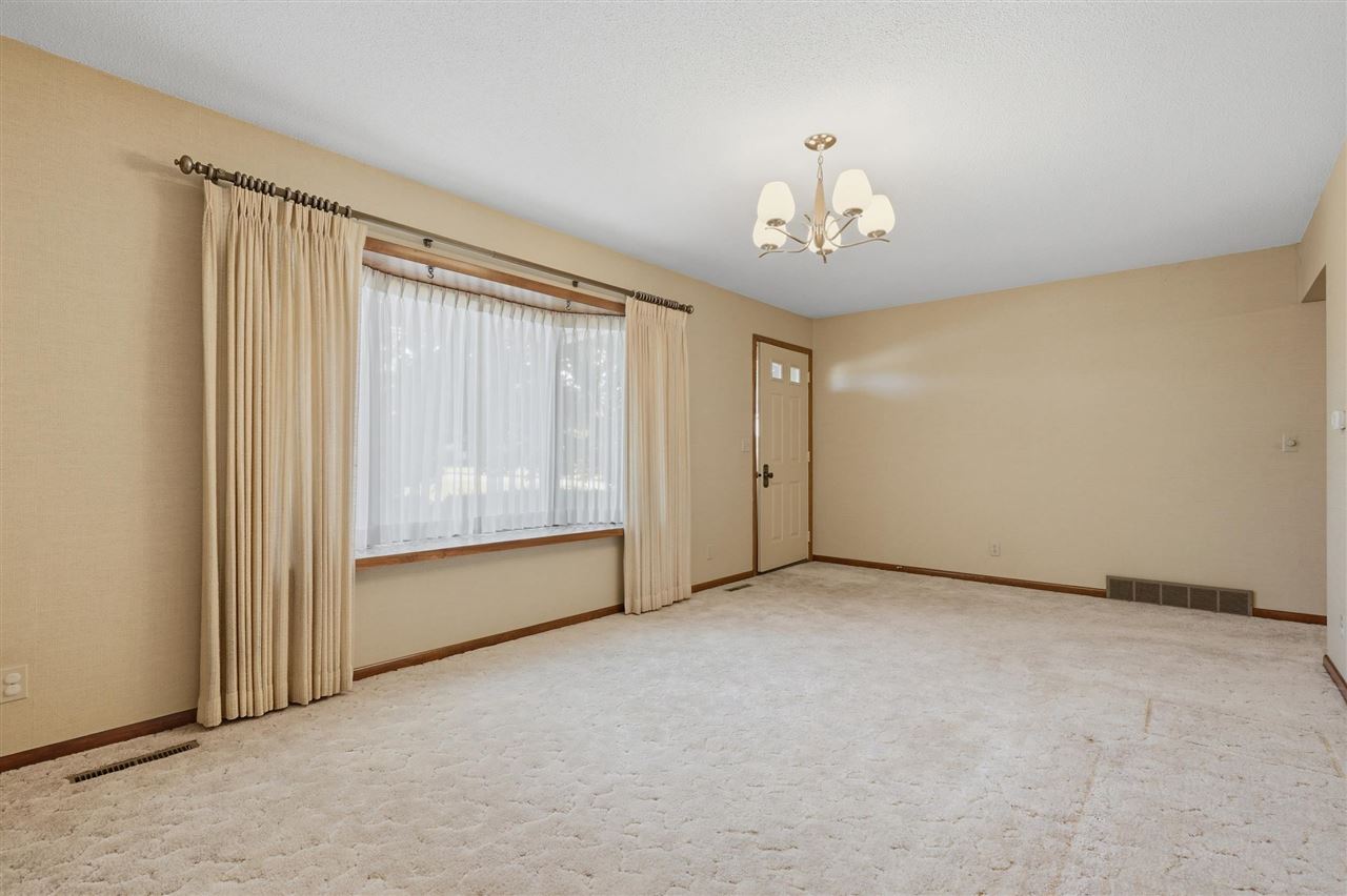 515 E 11th Street Washington IA 52353