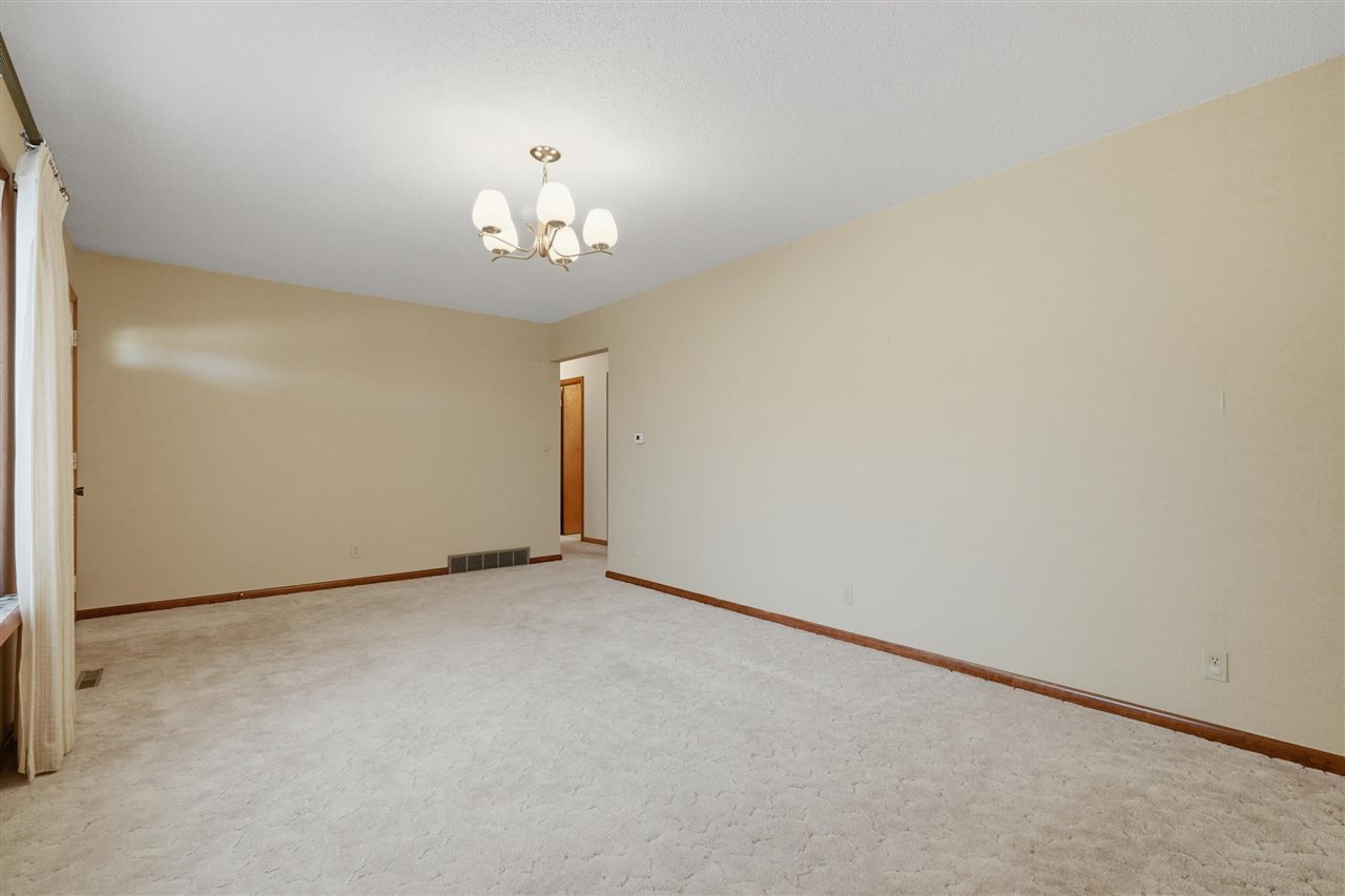 515 E 11th Street Washington IA 52353