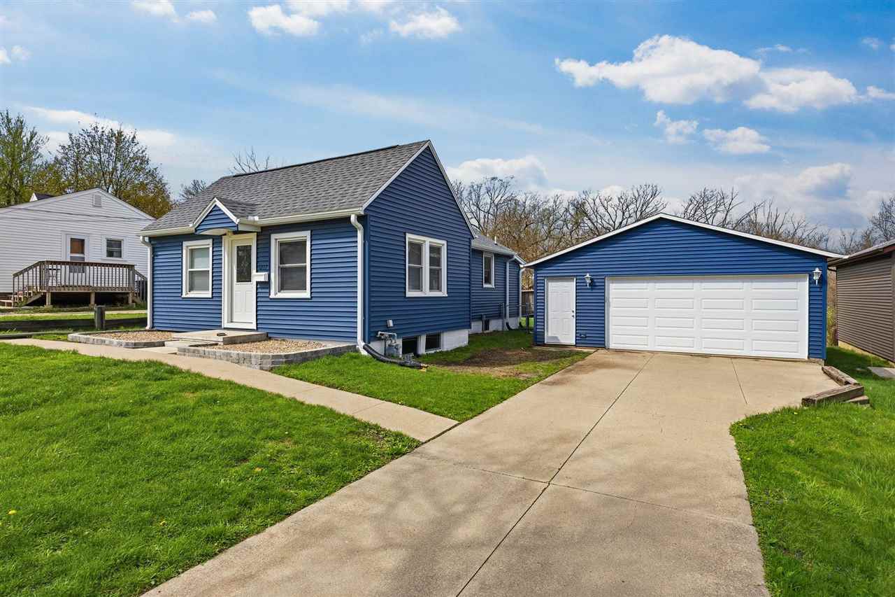 1217 Memorial Drive SE Cedar Rapids IA 52403