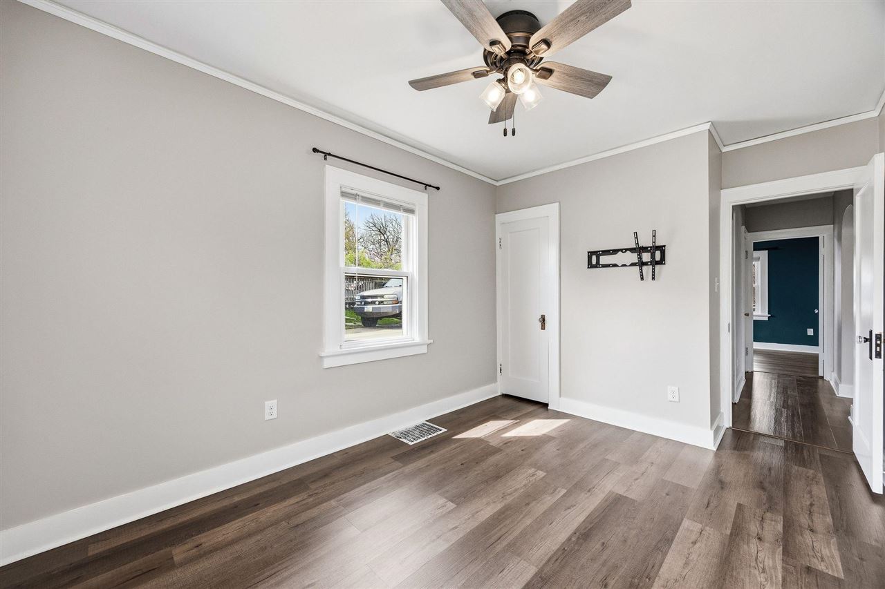 1217 Memorial Drive SE Cedar Rapids IA 52403