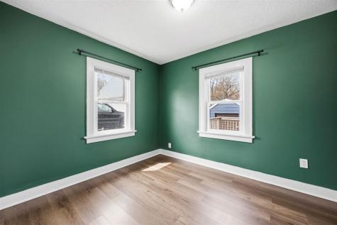 1217 Memorial Drive SE Cedar Rapids IA 52403