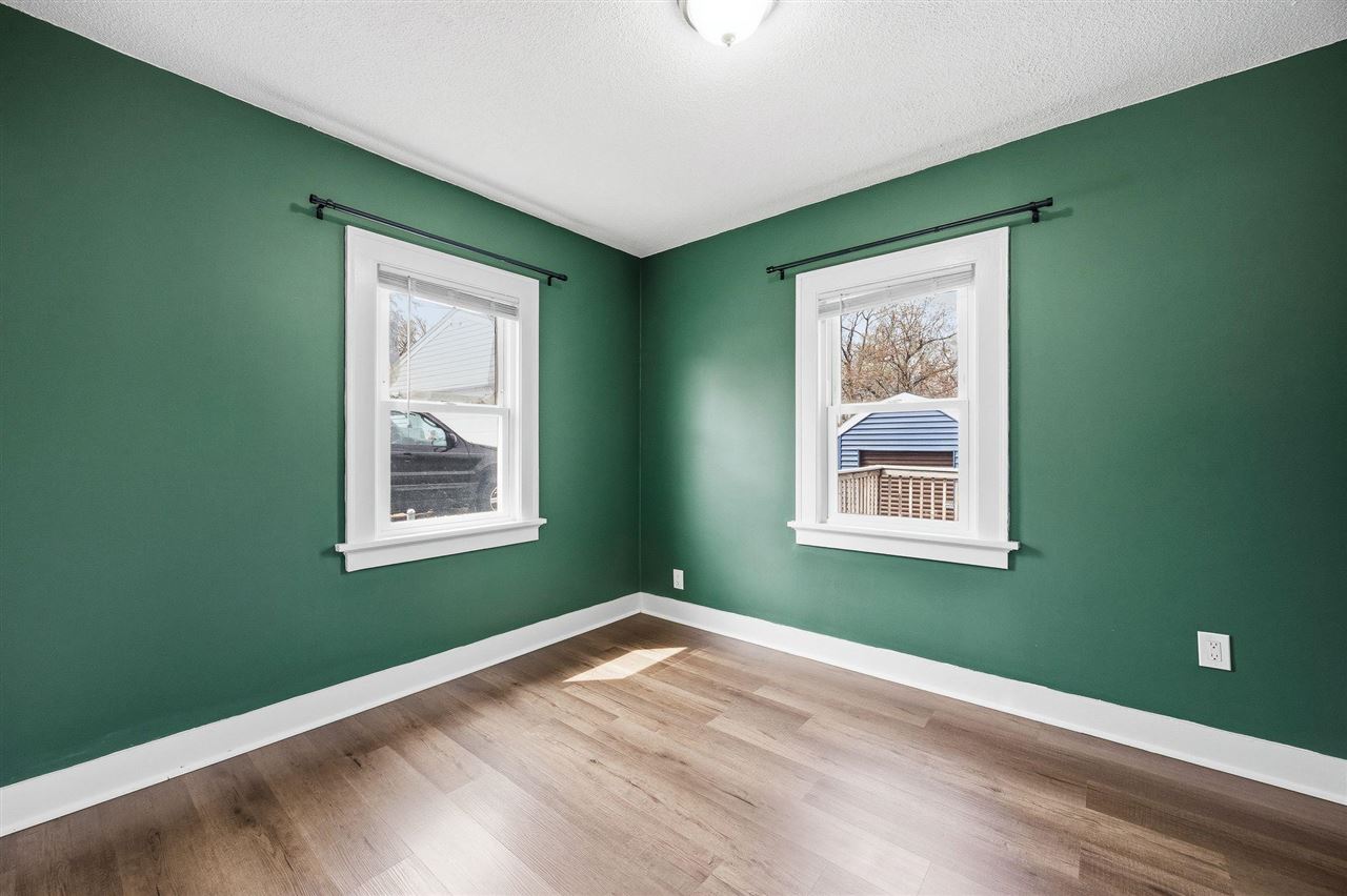 1217 Memorial Drive SE Cedar Rapids IA 52403