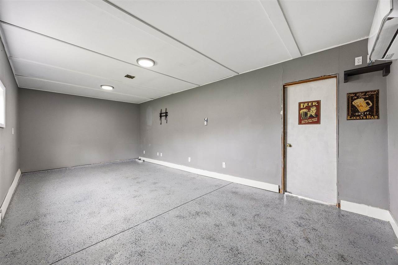 1217 Memorial Drive SE Cedar Rapids IA 52403