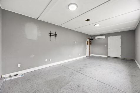 1217 Memorial Drive SE Cedar Rapids IA 52403