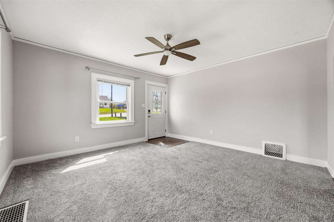 1217 Memorial Drive SE Cedar Rapids IA 52403