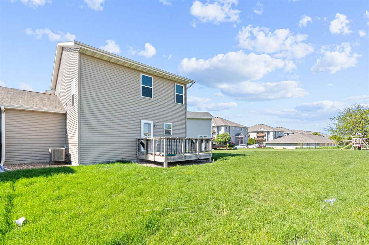 323 Sunset Place North Liberty IA 52317