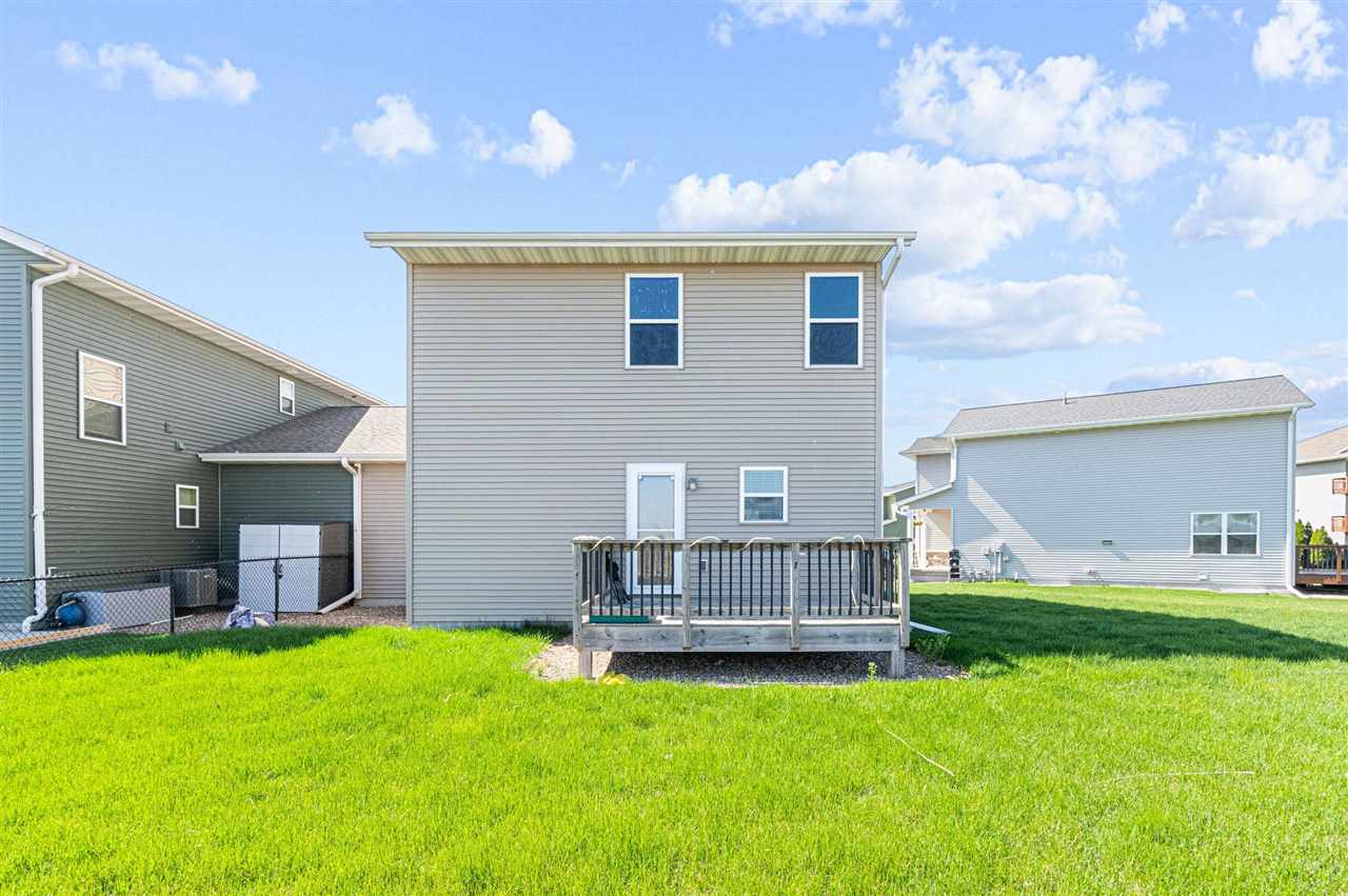 323 Sunset Place North Liberty IA 52317