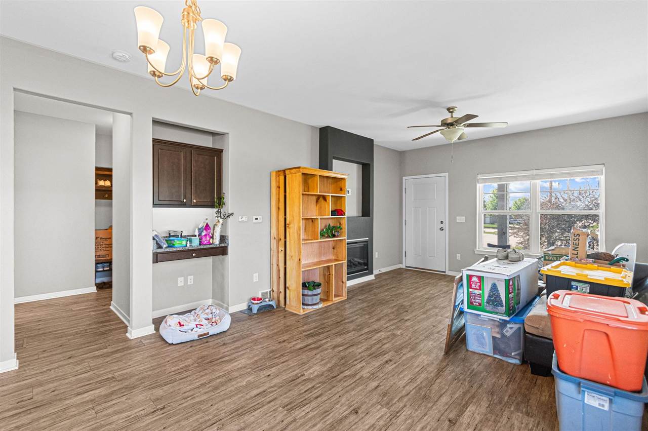 323 Sunset Place North Liberty IA 52317