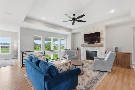 3008 Prairielight Court Hiawatha IA 52233