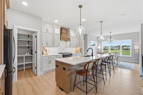 3008 Prairielight Court Hiawatha IA 52233