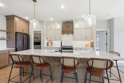3008 Prairielight Court Hiawatha IA 52233
