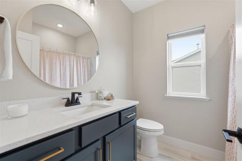 3008 Prairielight Court Hiawatha IA 52233