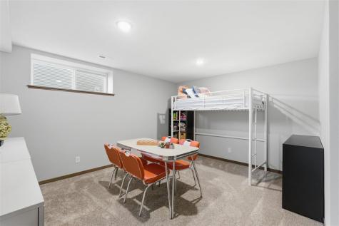 3008 Prairielight Court Hiawatha IA 52233