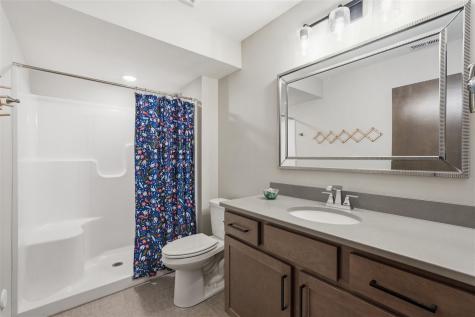 3008 Prairielight Court Hiawatha IA 52233