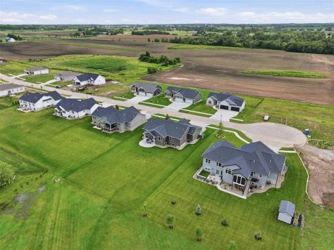 3008 Prairielight Court Hiawatha IA 52233