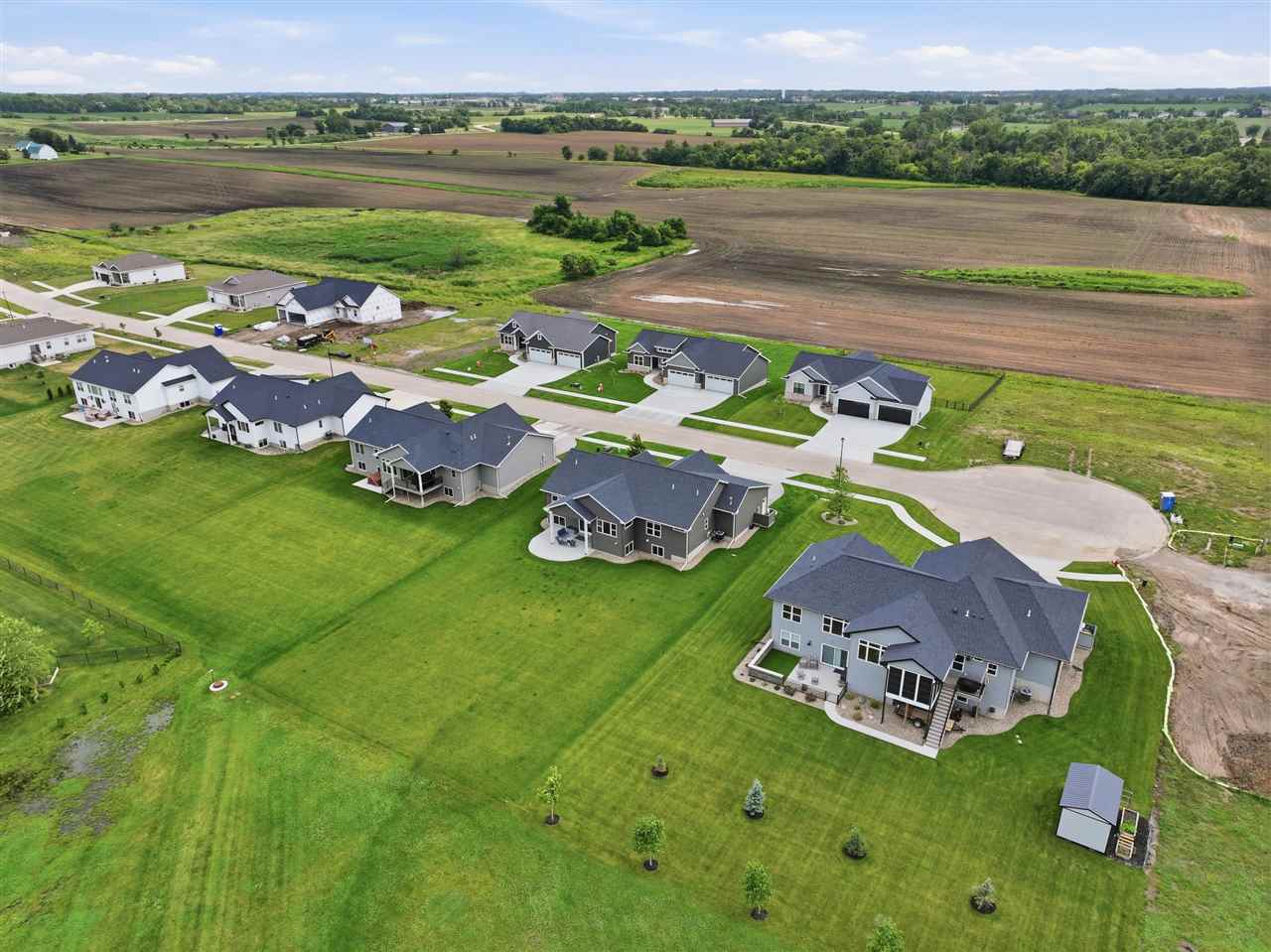 3008 Prairielight Court Hiawatha IA 52233
